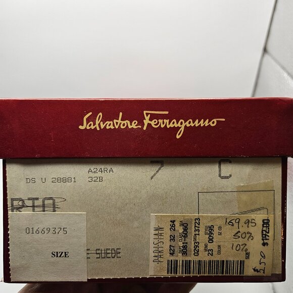 Salvatore Ferragamo Quilted Vara Low Heel Pumps - Picture 13 of 13